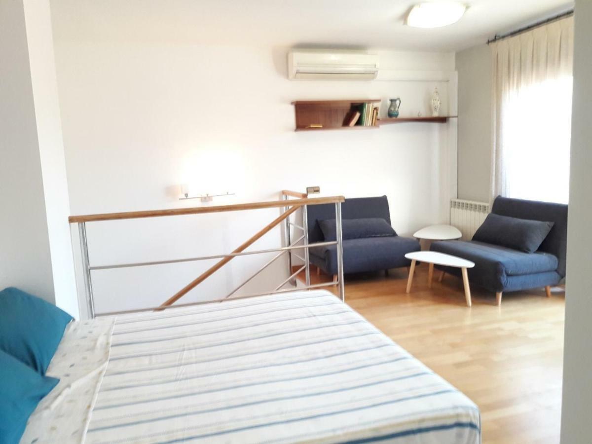 Loft Cal Richi Apartment Tremp Ngoại thất bức ảnh